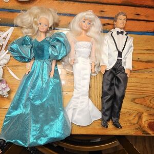 Barbie Glamorous Teal and White Trio